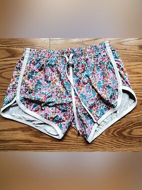 Pool Boy Men’s Vibrant Dusk Blossom floral pattern swim trunk size small